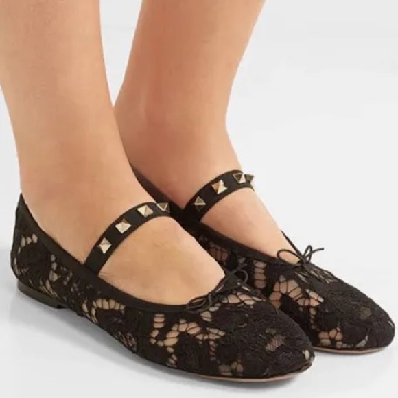 Valentino Rockstud Black Lace Ballet Flats - Picture 1 of 16